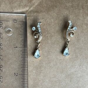 Vintage 1928 Elegant Gold and Crystal Drop Earrings